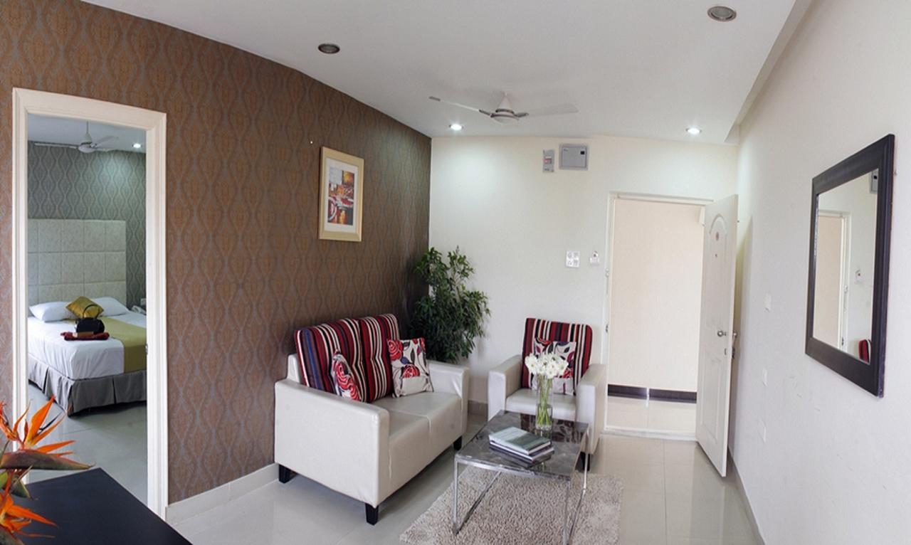 Hotel At Home Suites , Gachibowli, Hyderabad Bagian luar foto
